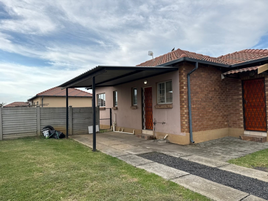 3 Bedroom Property for Sale in Waterval East North West